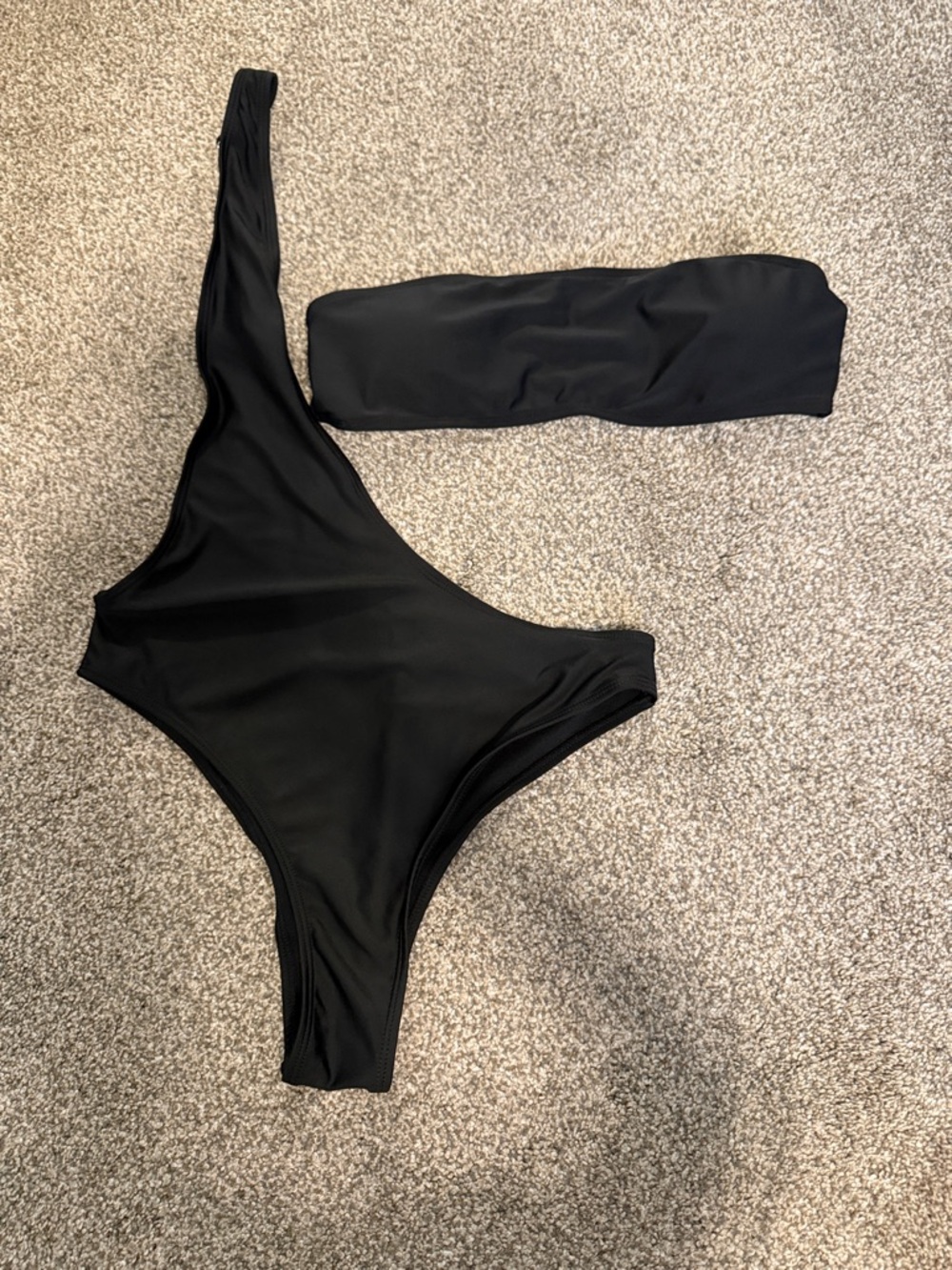 One-Shoulder Black Swim Set